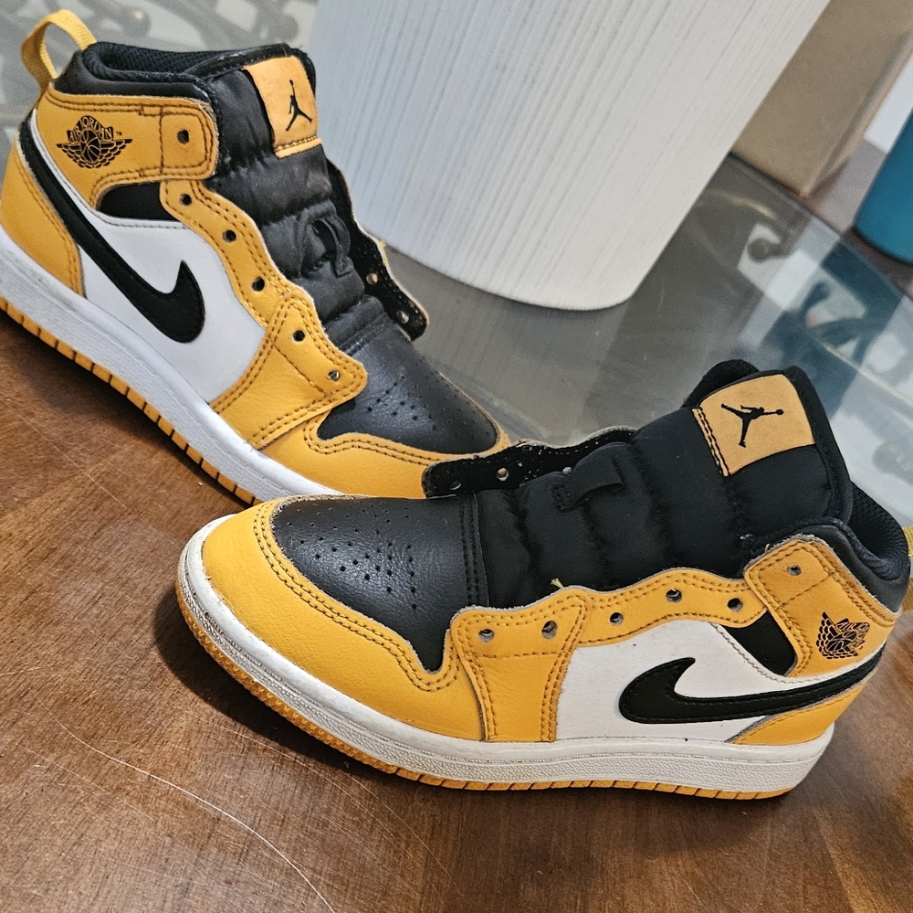 Jordan's kids 12c